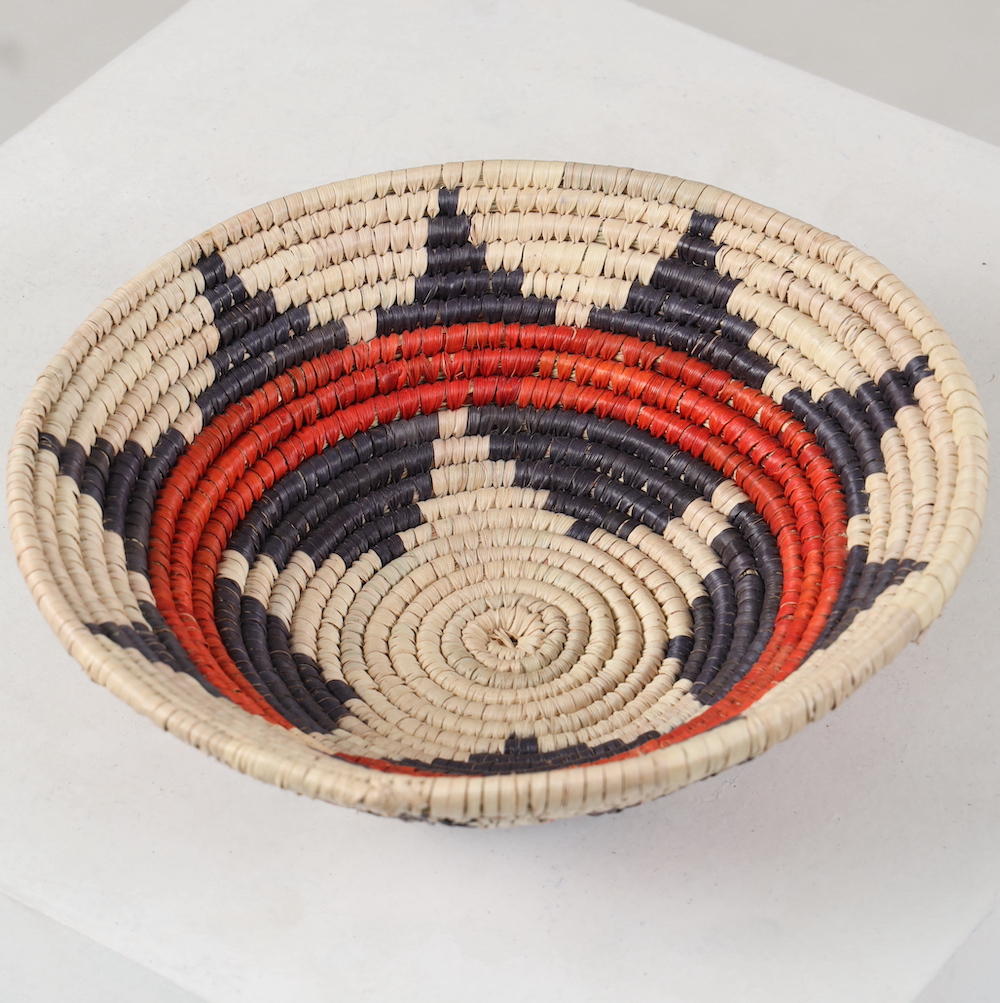 HAND WOVEN HOURSE BASKETS (NHDV) - 51