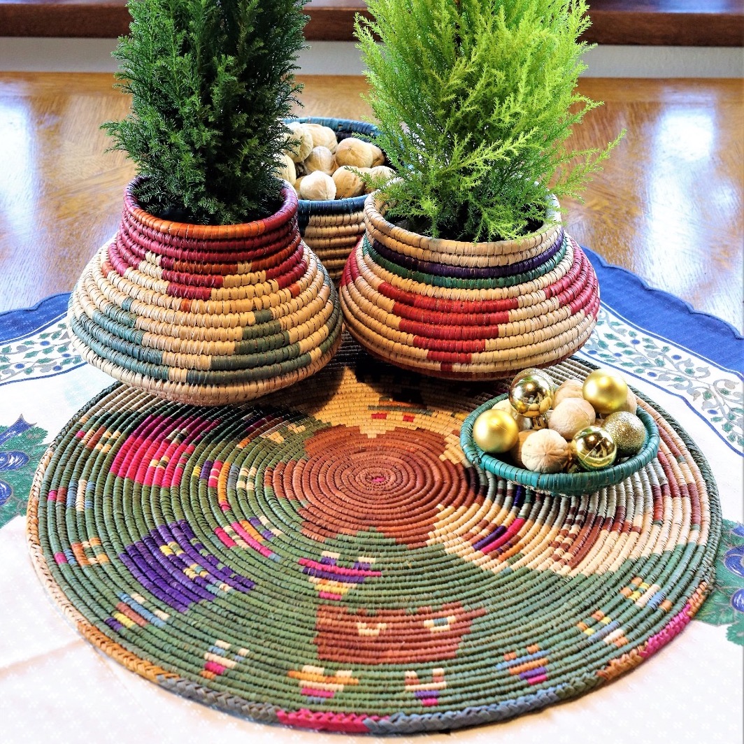 We Are dedicated to bringing you meticulously handwoven table mats and elegantly designed coasters—both practical and decorative additions to your dining experience.